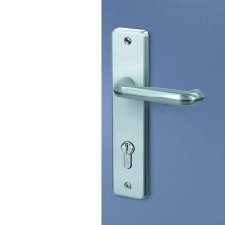 BAUHAUS Basi Schutzbeschlag SB 7500 ES0 Hauseingangstür, Edelstahl, Türstärke: 38 Mm - 45 Mm, Knopf Außen, Drücker Innen, Ohne Zylinderabdeckung -Online-Shop Türzargen 12 561